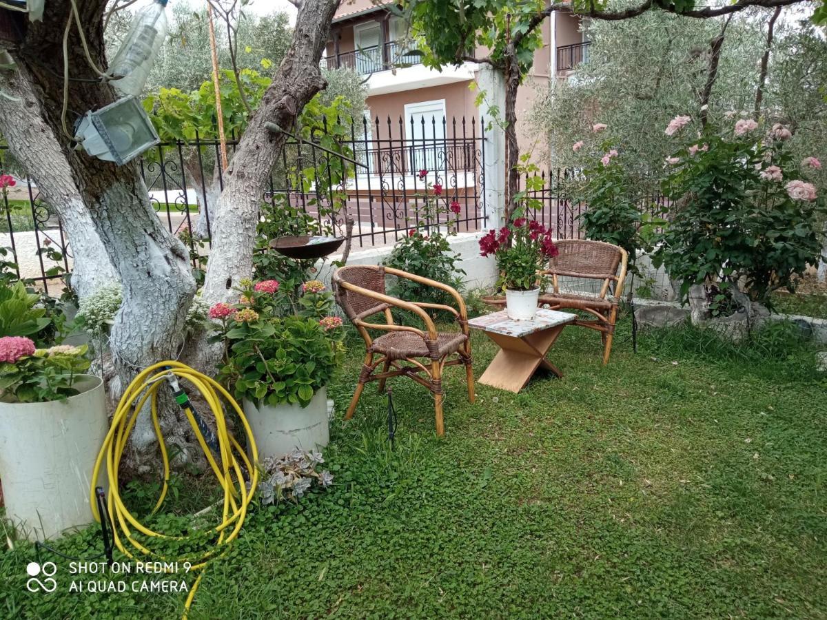 Bella-Caza Apartment Makri Luaran gambar